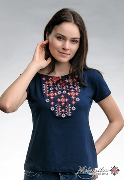 Жіноча вишита футболка "Зор'яне Сяйво" з червоним на темно-синій