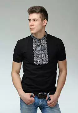 Чоловіча вишита футболка чорного кольору з геометричним орнаментом «Король Данило (сіра вишивка)» Чоловіча вишита футболка чорного кольору з геометричним орнаментом «Король Данило (сіра вишивка)»