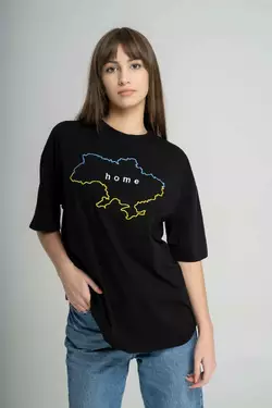 Чорна жіноча оверсайз футболка з вишивкою "Мій дім" Чорна жіноча оверсайз футболка з вишивкою "Мій дім"