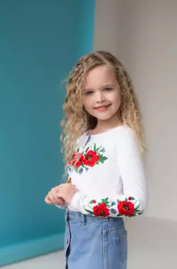 Вишита футболка для дівчинки на довгий рукав із маками на грудях «Макове поле» Вишита футболка для дівчинки на довгий рукав із маками на грудях «Макове поле»