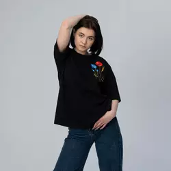 Жіноча футболка оверсайз "Квітуче поле" Жіноча футболка оверсайз "Квітуче поле"