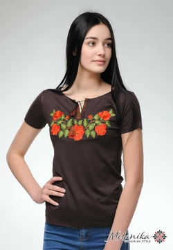 Коричневая женская вышитая футболка на каждый день под джинсы «Нежность роз»