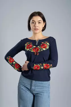 Жіноча вишита футболка з довгим рукавом «Маковий цвіт» синя Жіноча вишита футболка з довгим рукавом «Маковий цвіт» синя