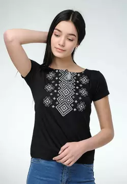 Жіноча чорна вишиванка на короткий рукав «Карпатський орнамент (сіра вишивка)» Жіноча чорна вишиванка на короткий рукав «Карпатський орнамент (сіра вишивка)»