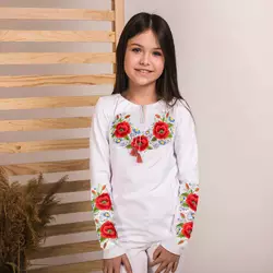 Вишита футболка для дівчинки на довгий рукав із маками на грудях «Маків цвіт» Вишита футболка для дівчинки на довгий рукав із маками на грудях «Маків цвіт»